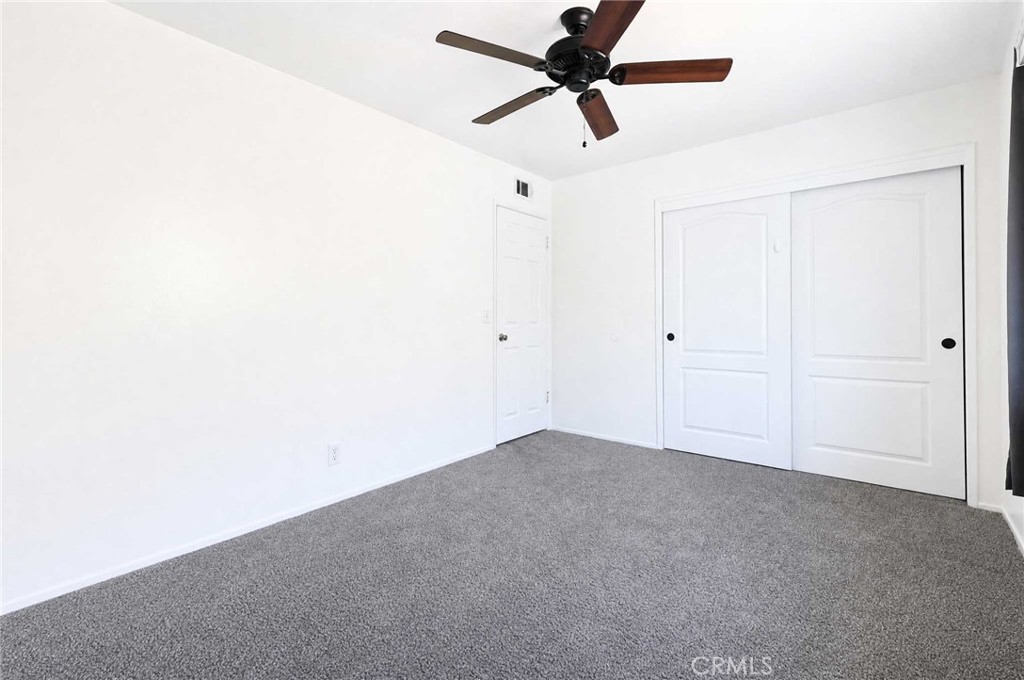 1911 W Maywood Property Photo 14