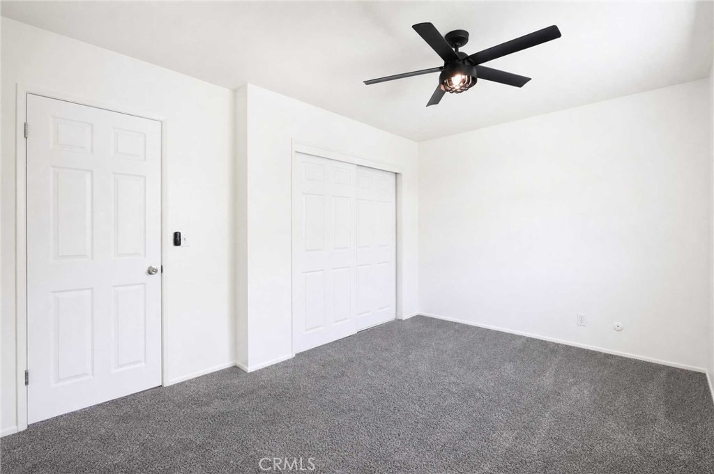 1911 W Maywood Property Photo 16