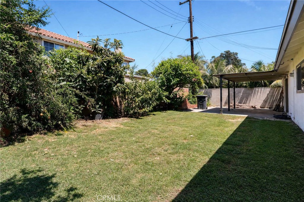 1911 W Maywood Property Photo 17
