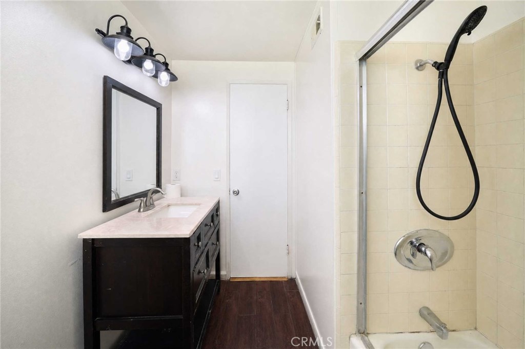 1911 W Maywood Property Photo 19