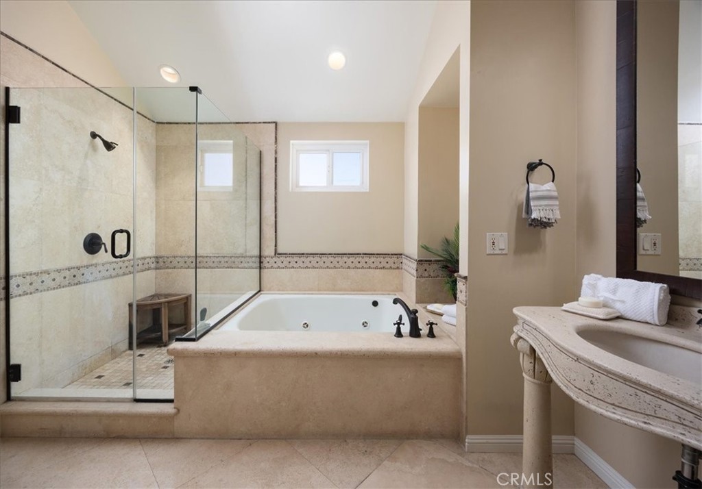14272 Livingston Property Photo 24