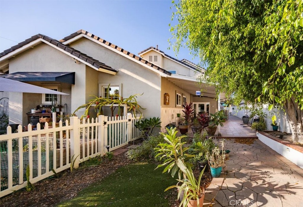 14272 Livingston Property Photo 43
