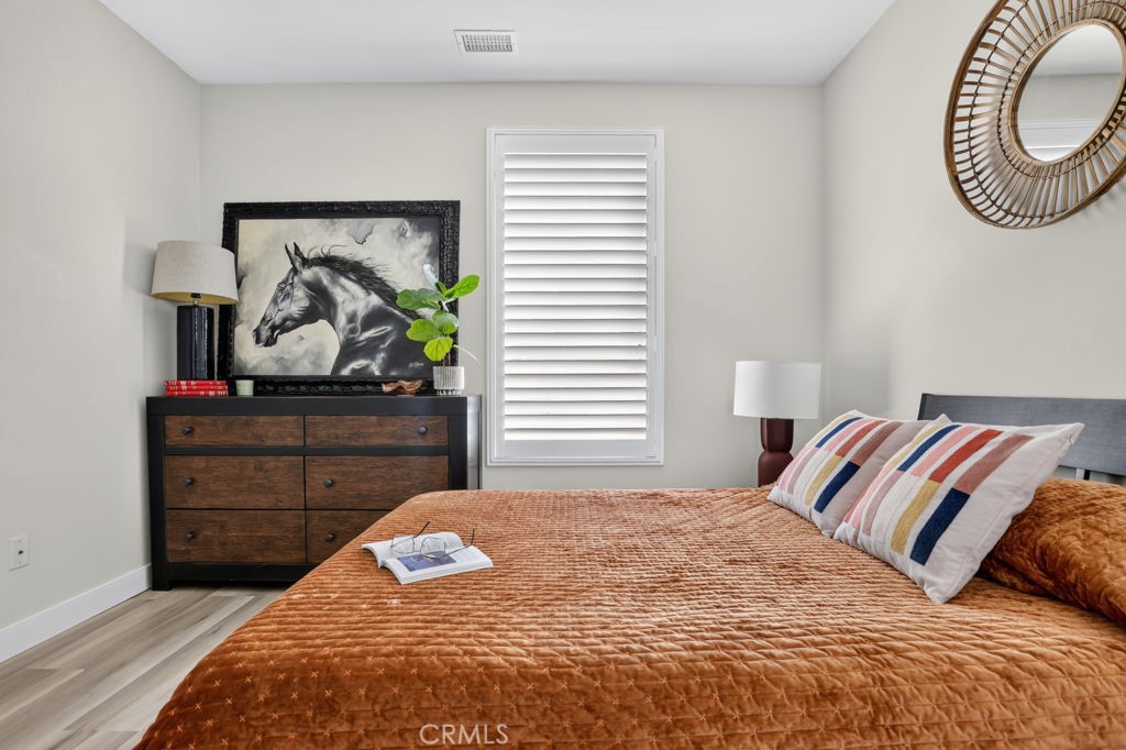 10670 Paramount Boulevard Property Photo 23