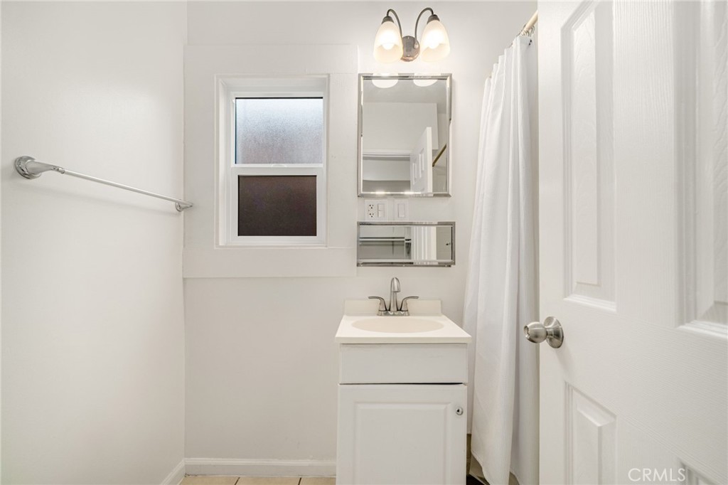 3937 Long Beach Property Photo 15
