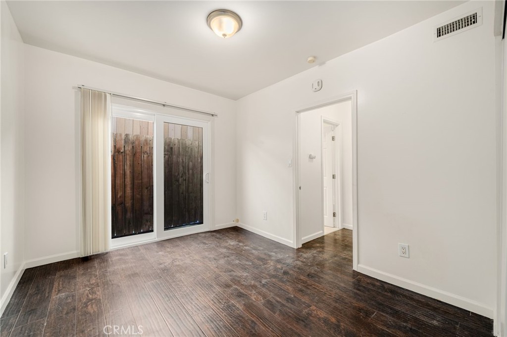 3937 Long Beach Property Photo 18