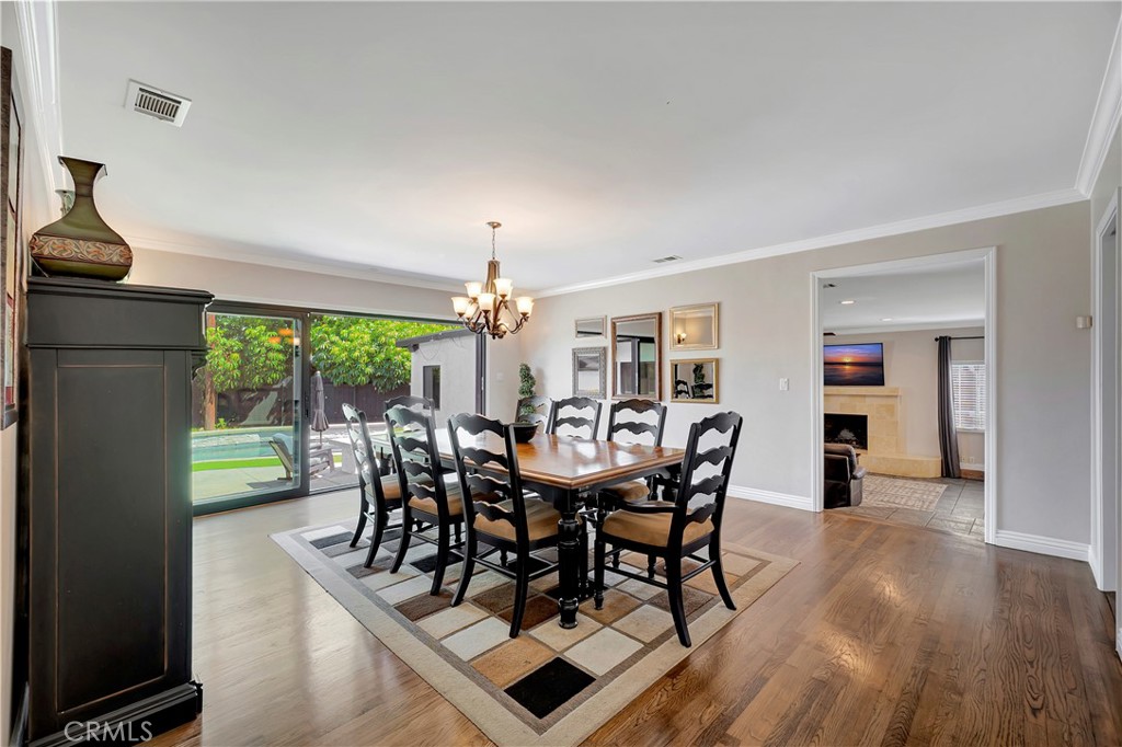 2916 Charlemagne Avenue Property Photo 4
