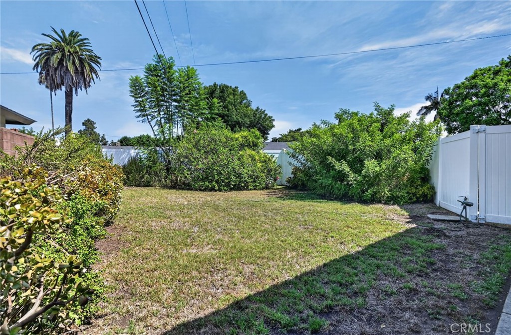 413 S Falcon Street Property Photo 29