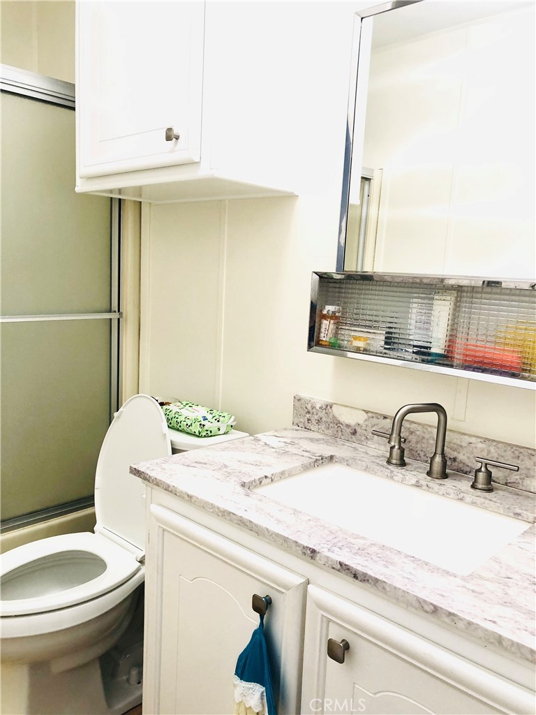 1919 Coronet Ave #203 Property Photo 14