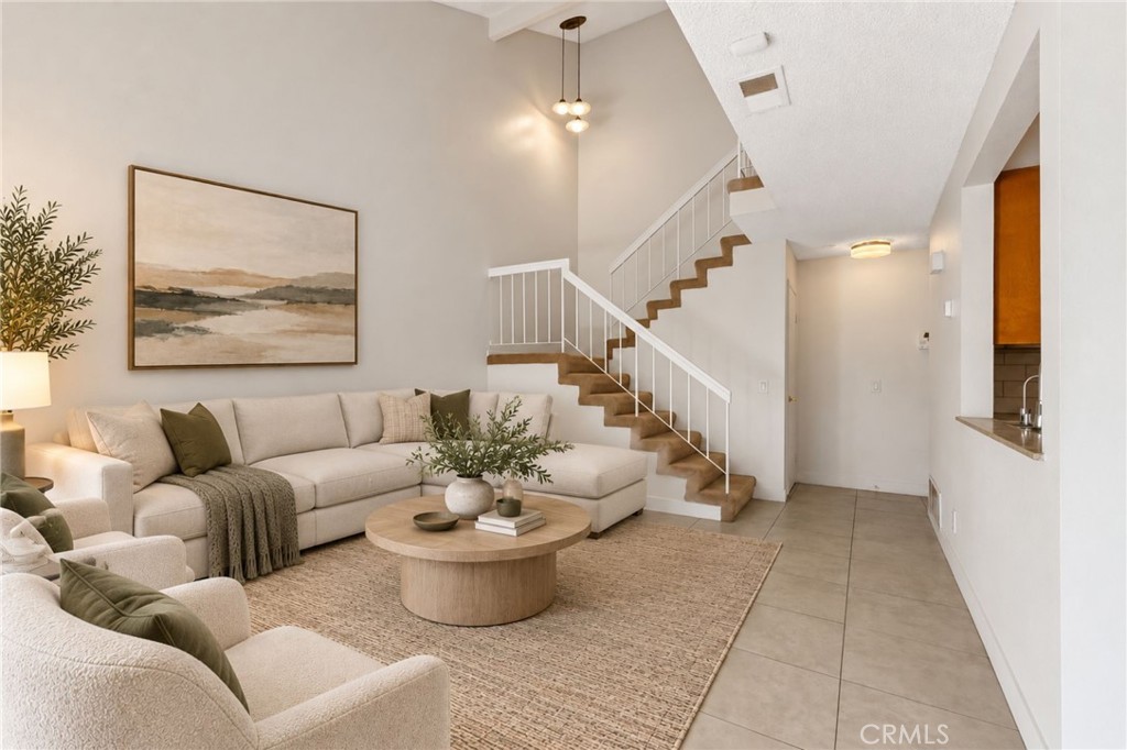 1109 Golden Springs Drive D Property Photo 4