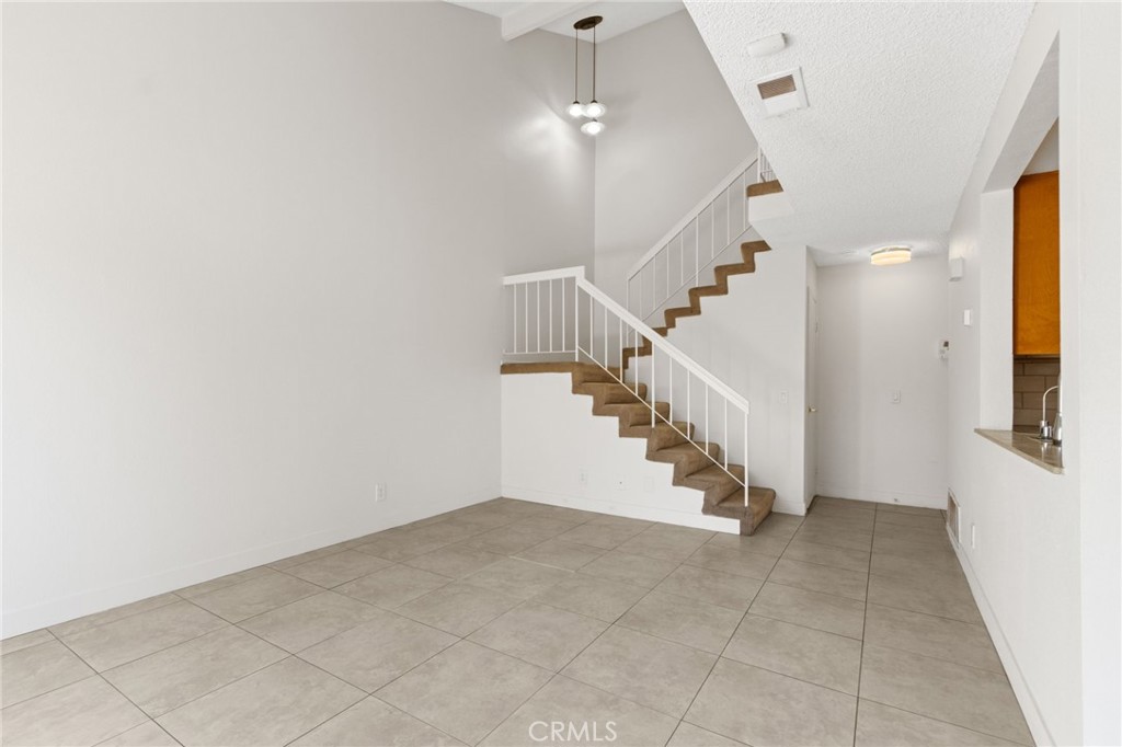 1109 Golden Springs Drive D Property Photo 5