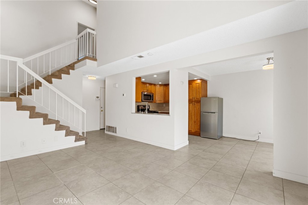 1109 Golden Springs Drive D Property Photo 6