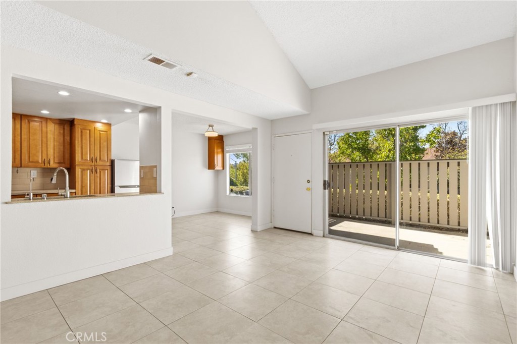 1109 Golden Springs Drive D Property Photo 7