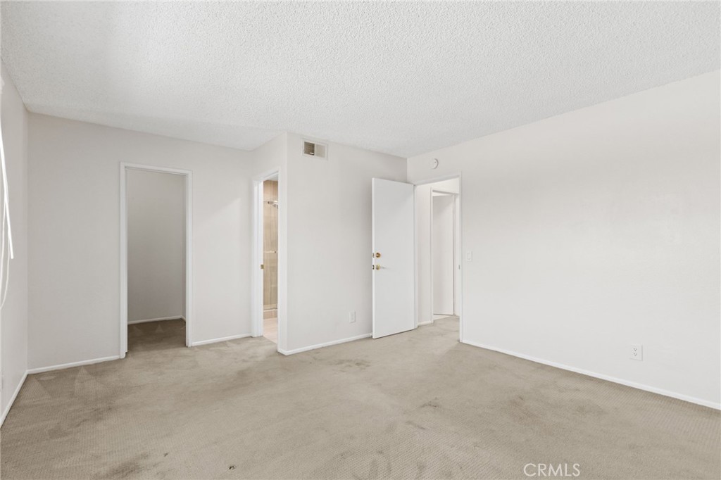 1109 Golden Springs Drive D Property Photo 30