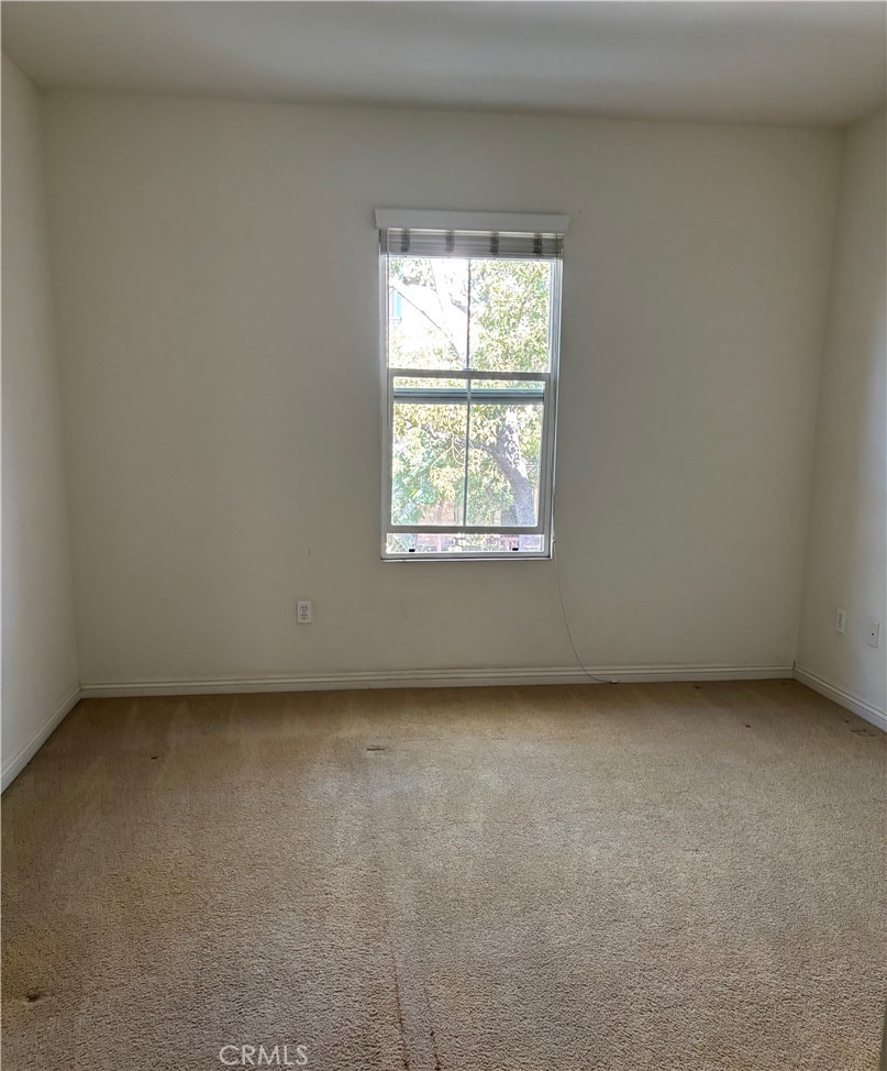 713 S Melrose Property Photo 16