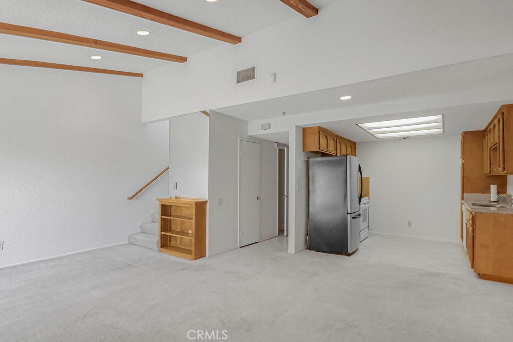 1427 Hillandale Avenue 8 Property Photo 7