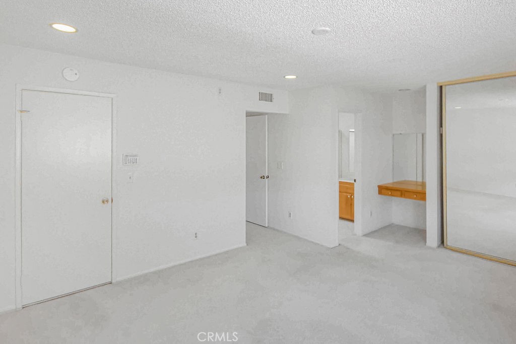 1427 Hillandale Avenue 8 Property Photo 12