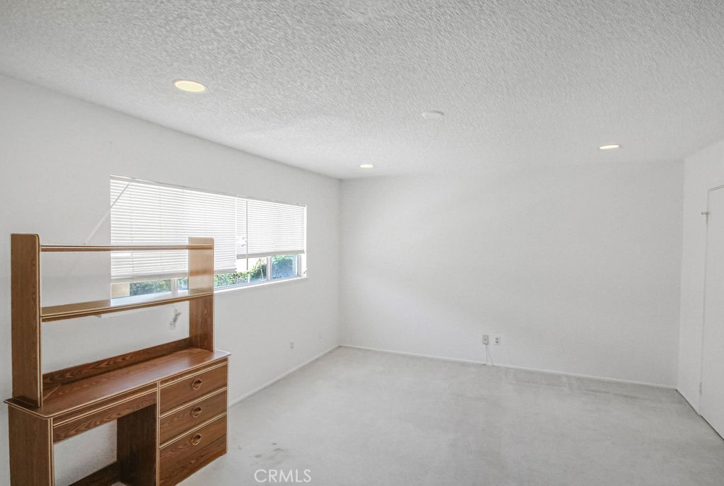 1427 Hillandale Avenue 8 Property Photo 13