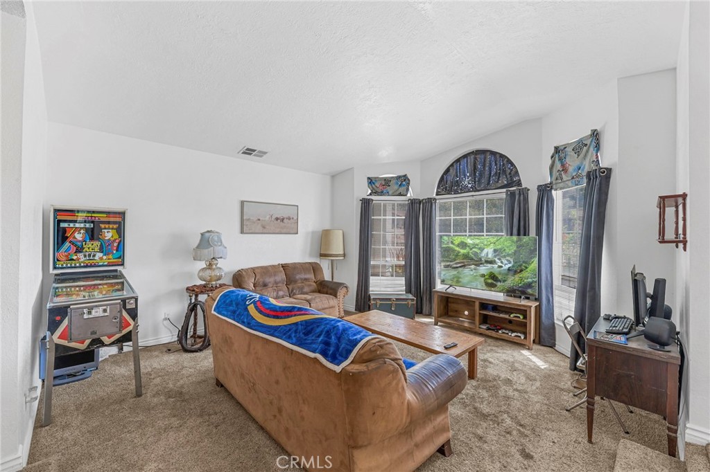 17240 Candlewood Property Photo 10