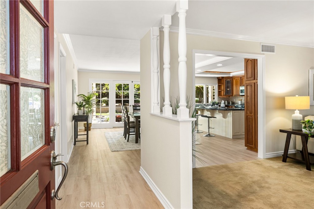 5121 Santa Fe Street Property Photo 6