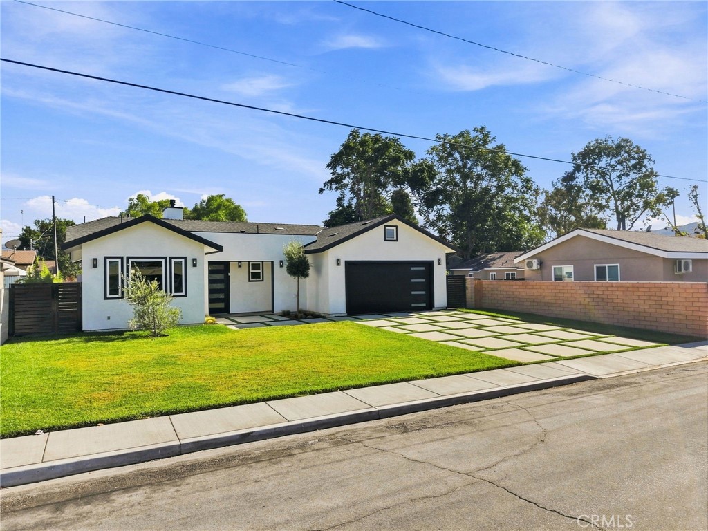 738 California Property Photo 3