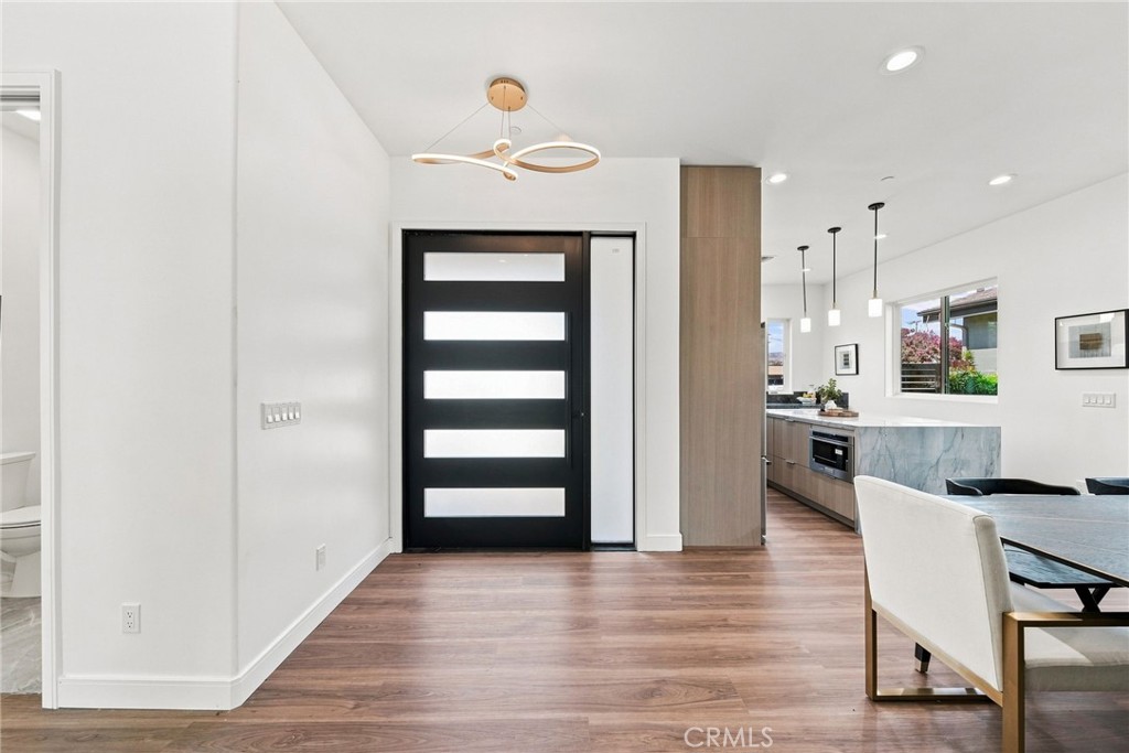738 California Property Photo 5