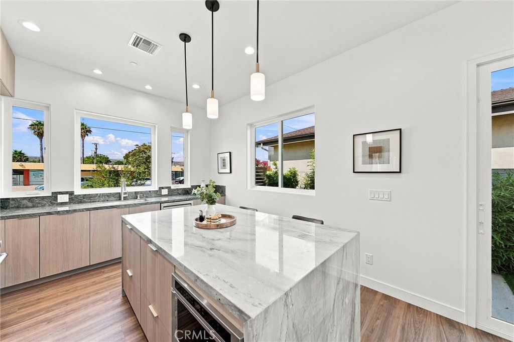 738 California Property Photo 8