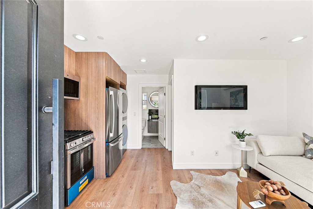 738 California Property Photo 37