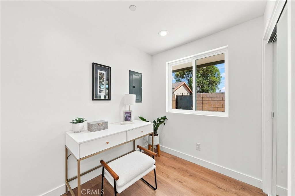 738 California Property Photo 41
