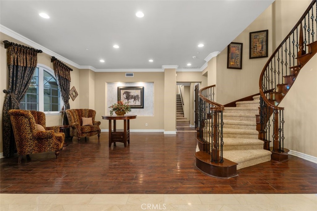 1159 S Pointe Premier Property Photo 6