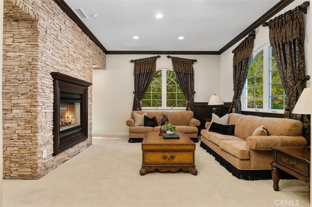1159 S Pointe Premier Property Photo 7