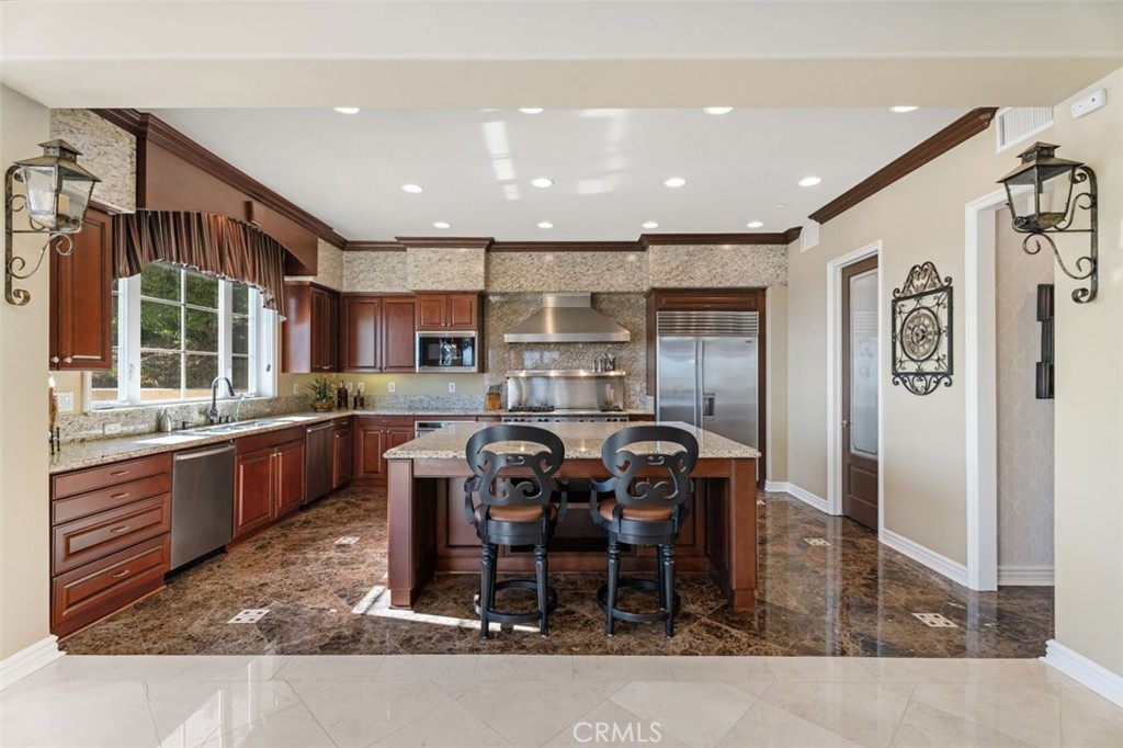 1159 S Pointe Premier Property Photo 13