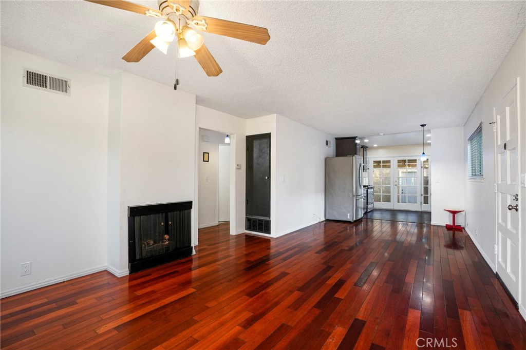5165 Dover Property Photo 7
