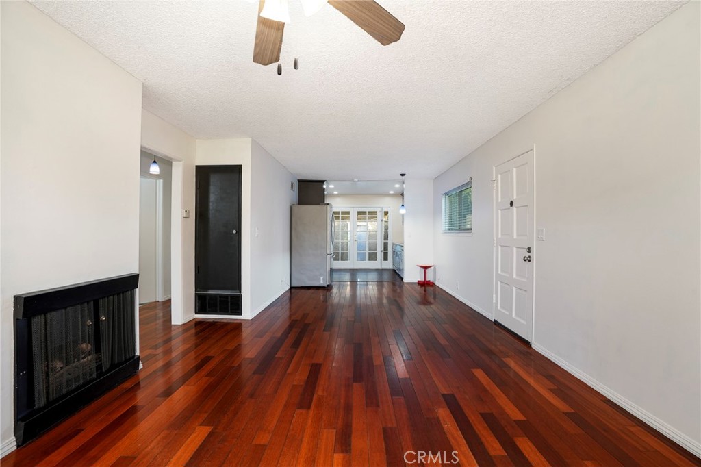5165 Dover Property Photo 8