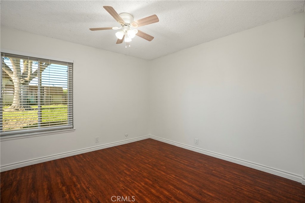 5165 Dover Property Photo 11
