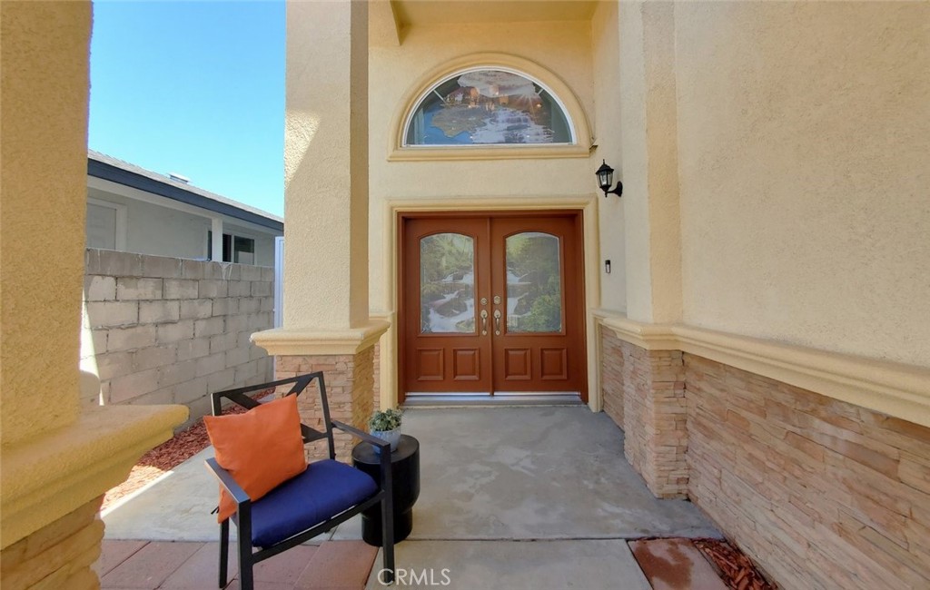 13882 La Bonita Property Photo 4