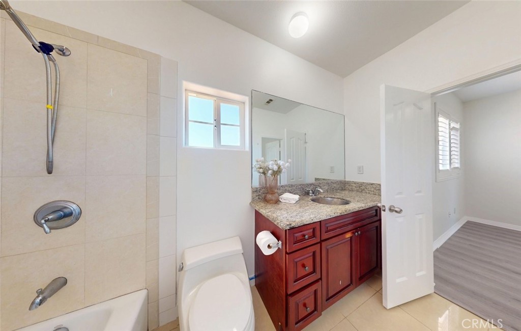 13882 La Bonita Property Photo 44
