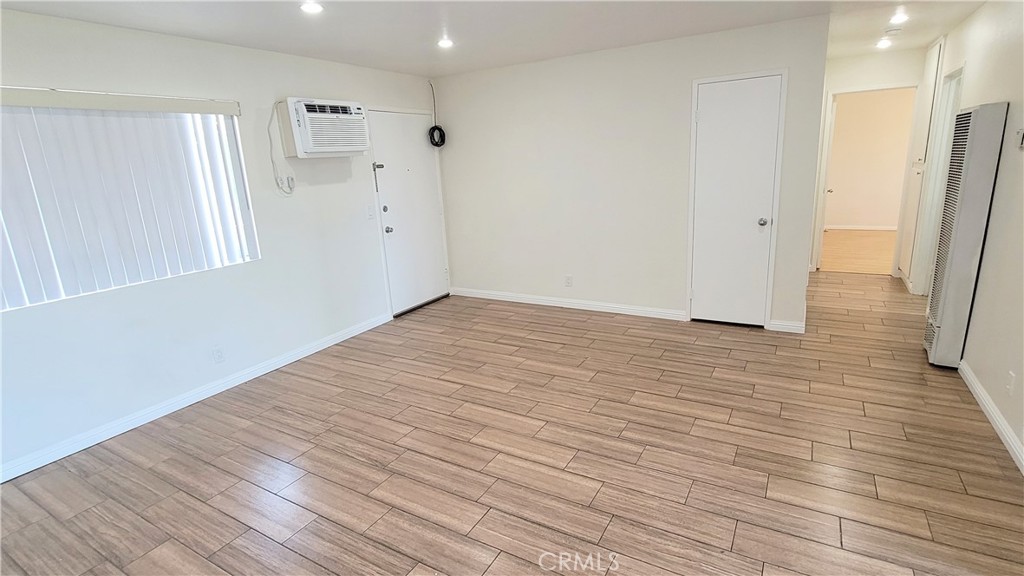 15351 Orange Avenue 26 Property Photo 6
