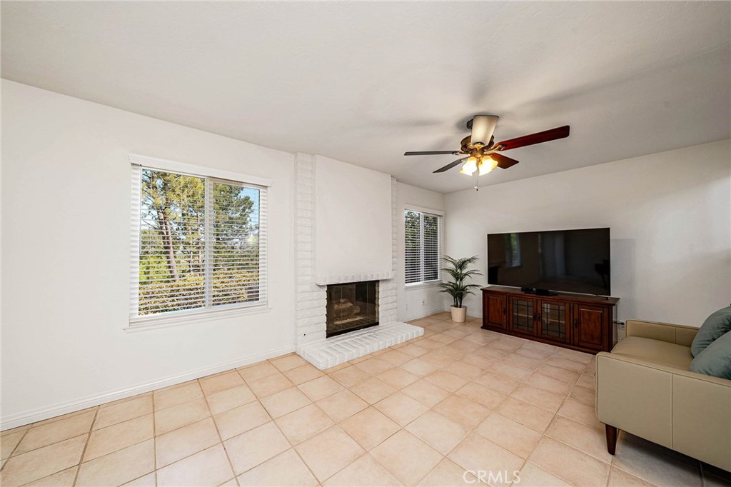 304 S Vista Del Canon Property Photo 3