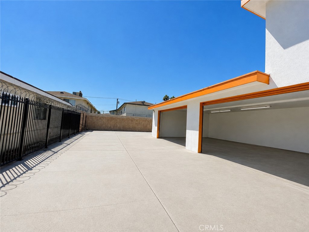 9706 Alondra Boulevard 203 Property Photo 8