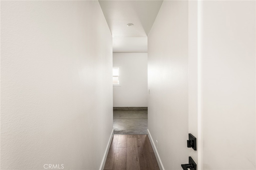 1209 E Walnut Property Photo 45