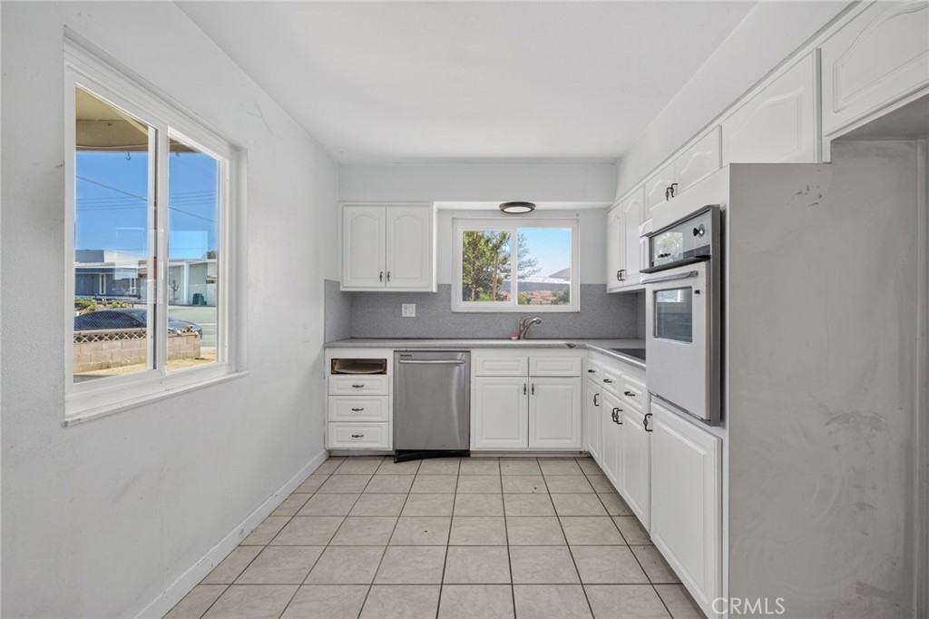 28491 Bradley Road Property Photo 7