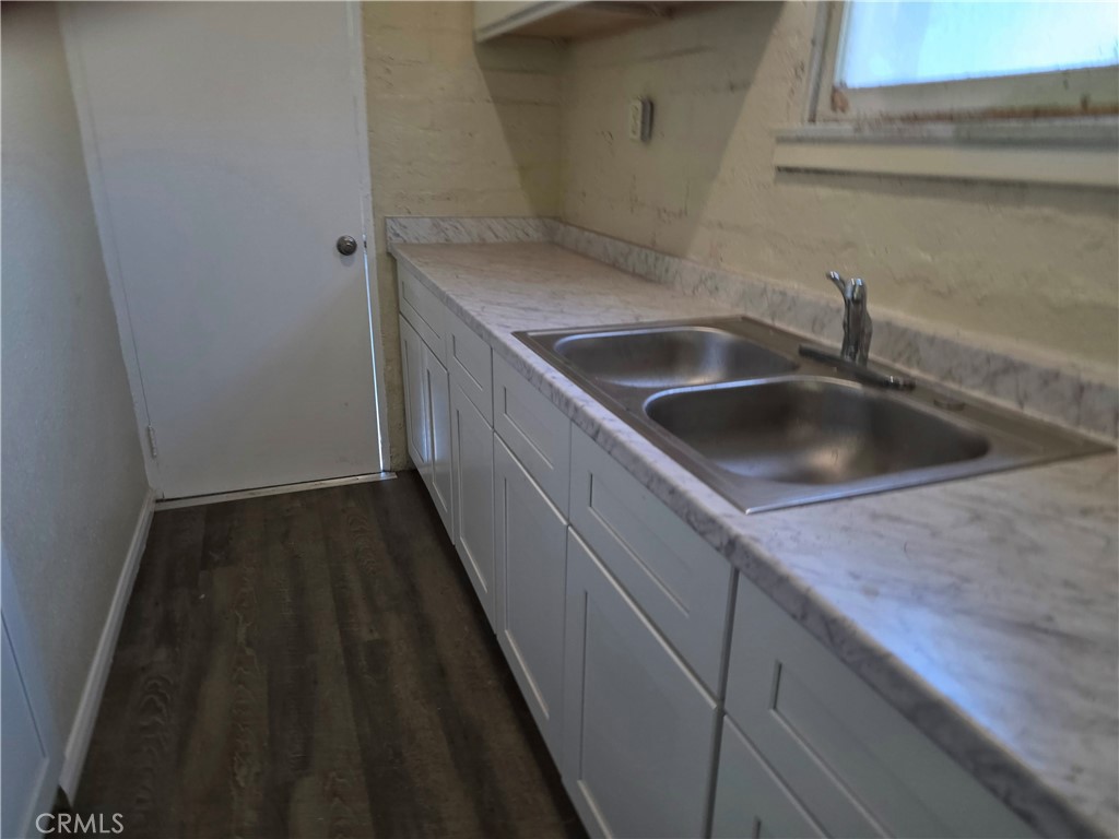 10090 Eddystone Property Photo 4