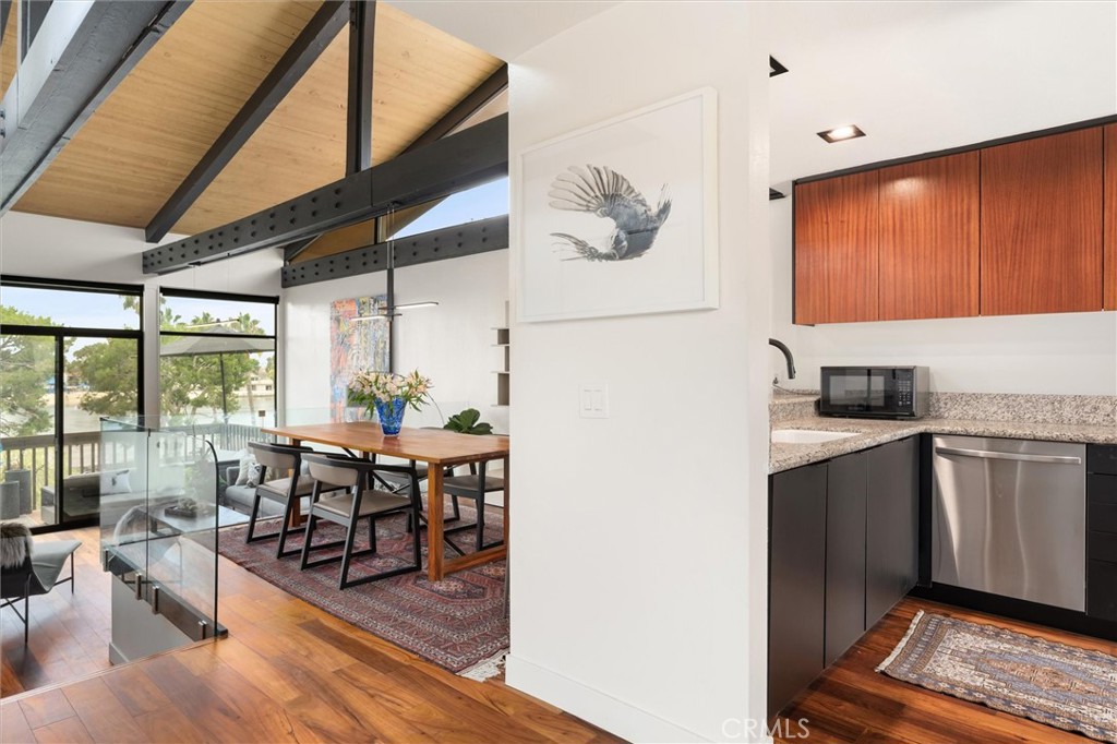 6326 Marina Pacifica Dr S Property Photo 6