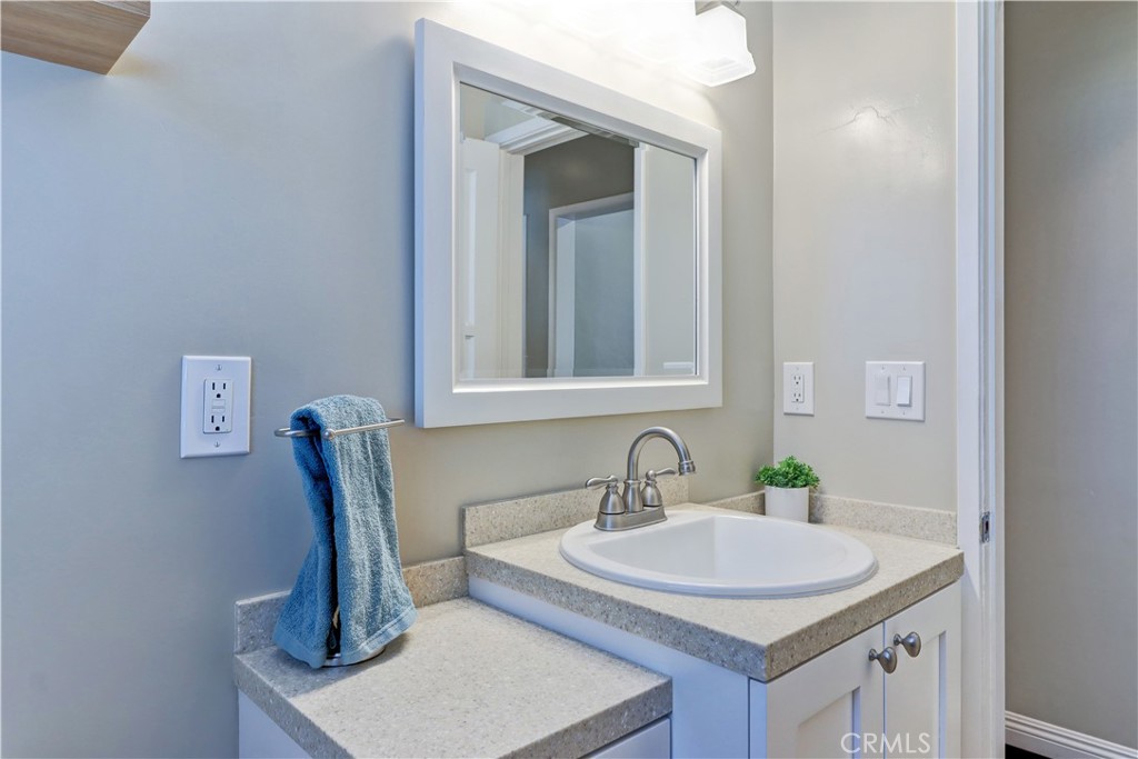6032 Freckles Road Property Photo 20