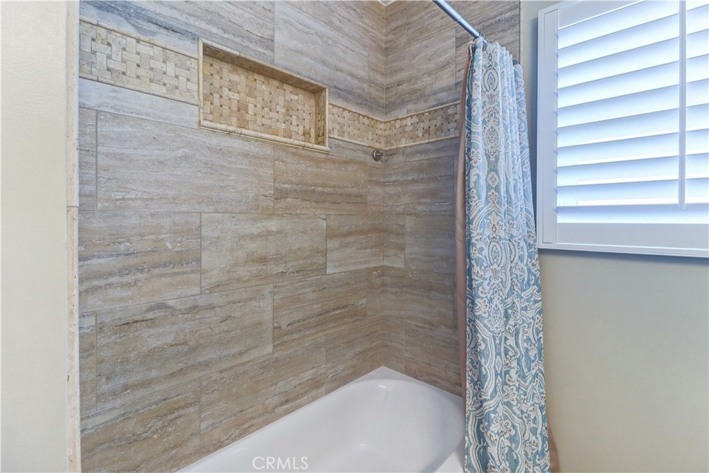 6032 Freckles Road Property Photo 21