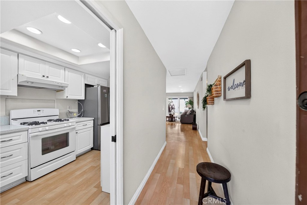 12114 Stonegate Lane Property Photo 3