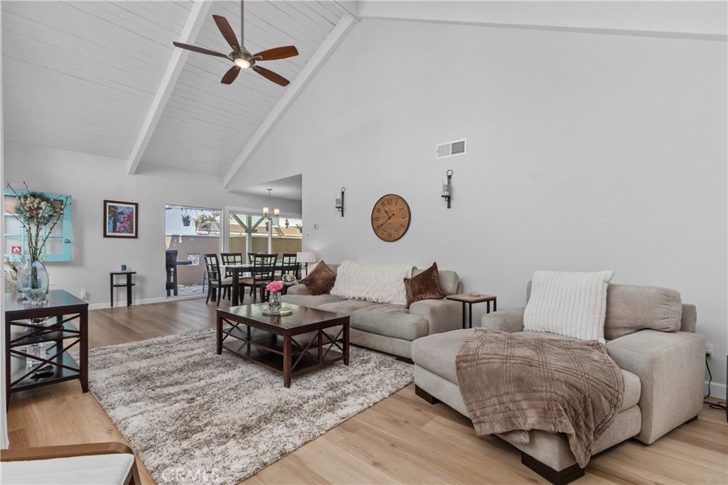 5359 E Appian Way Property Photo 15