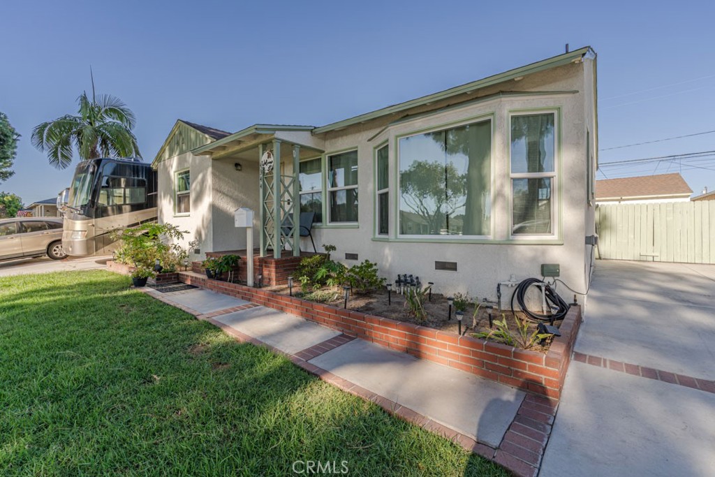 4344 Gondar Property Photo 7