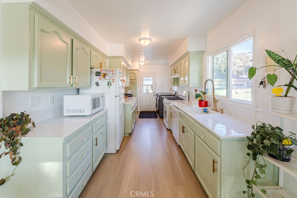 4344 Gondar Property Photo 16