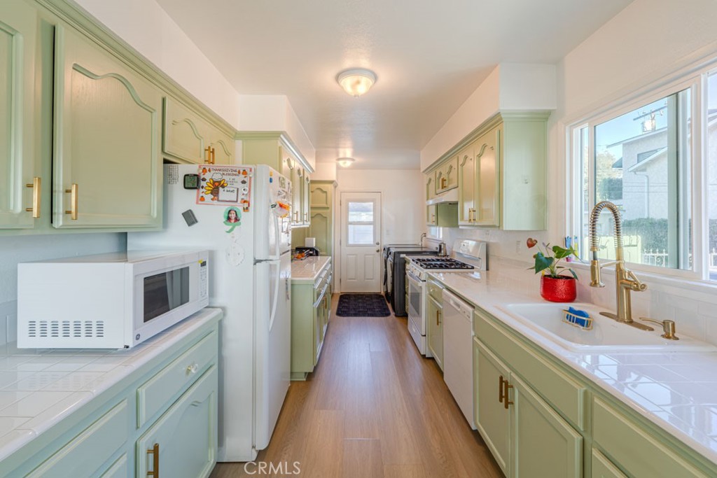 4344 Gondar Property Photo 18